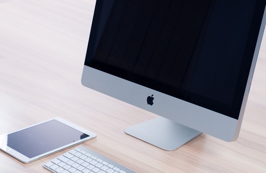 an apple computer